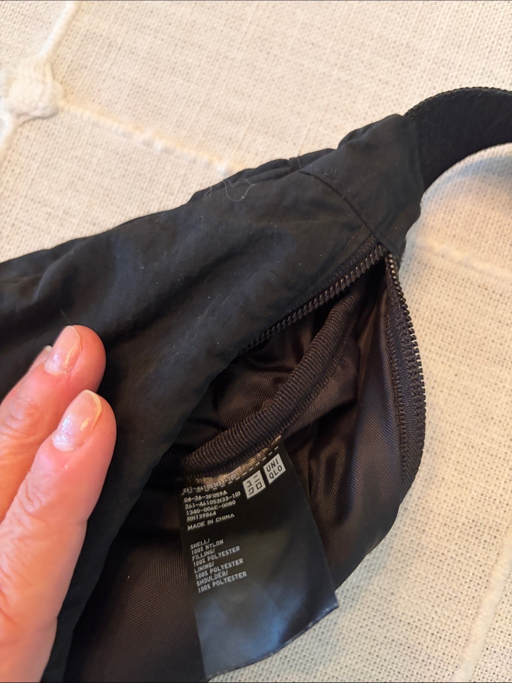 Uniqlo Black Men's Belt Sling Bag - Picture 2 of 2